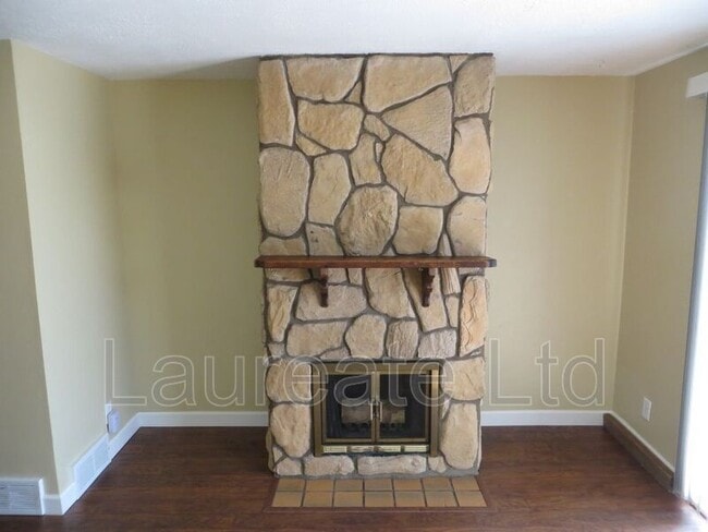 Building Photo - 13928 E Utah Cir