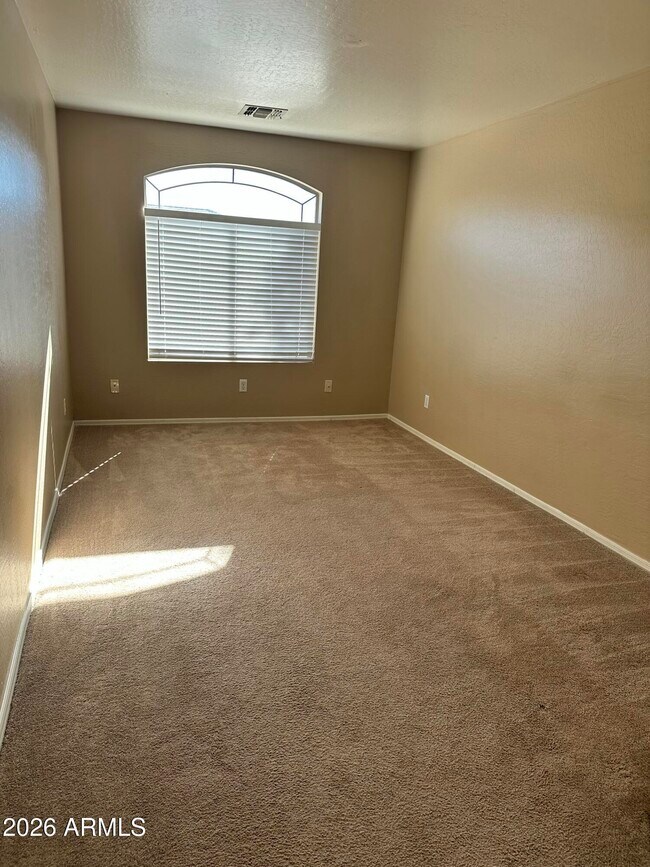 Building Photo - 10520 W Magnolia St