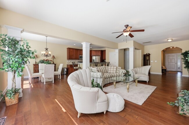 Building Photo - 4008 La Crema Dr