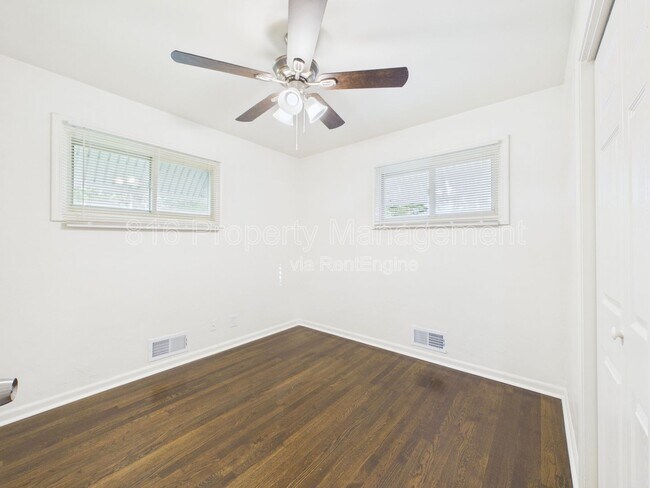 Building Photo - 4206 Vineyard Rd