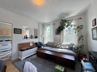 Building Photo - Stunning 2BR Queen Anne Victorian in East Rock | Bay Windows | In-Unit W/D | Parking Included