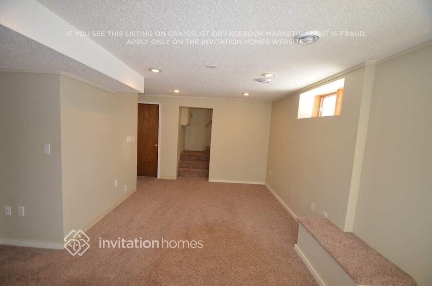 Building Photo - 320 Garfield Ave