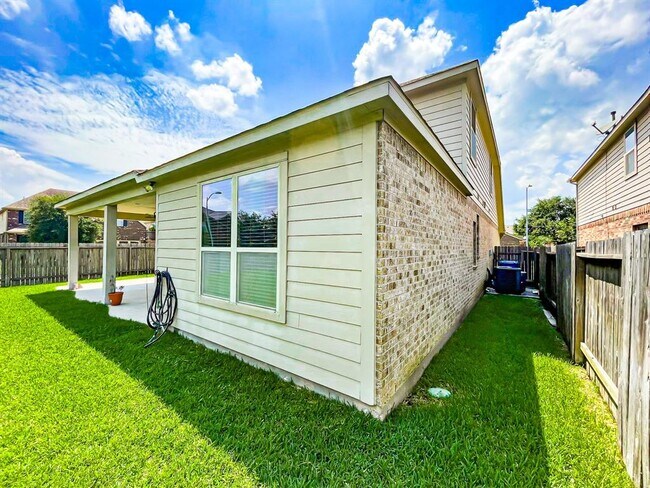 Building Photo - 21802 Leigh Creek Dr