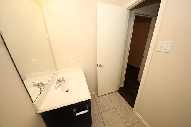 Building Photo - 12620 Rio Bravo St