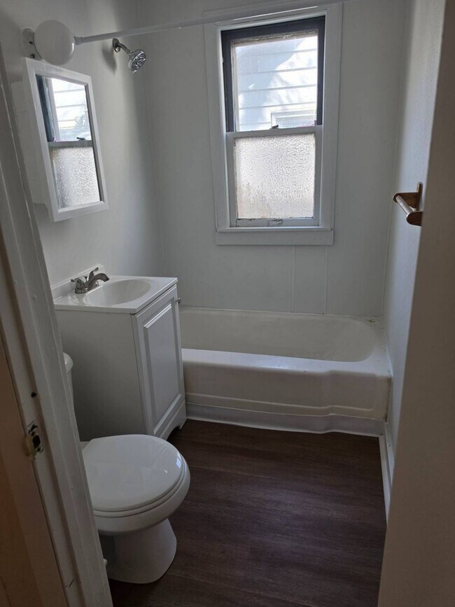 Building Photo - 5951N37thJ