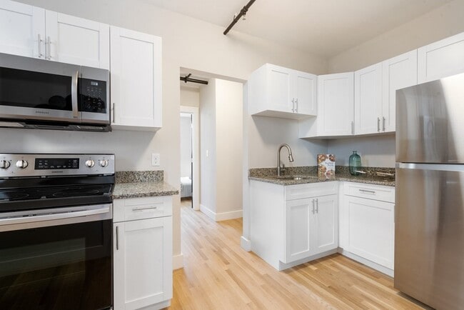 Building Photo - 40 Butler Rd