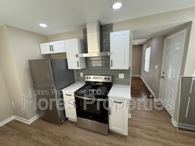 Building Photo - 3181 Gerbert Rd
