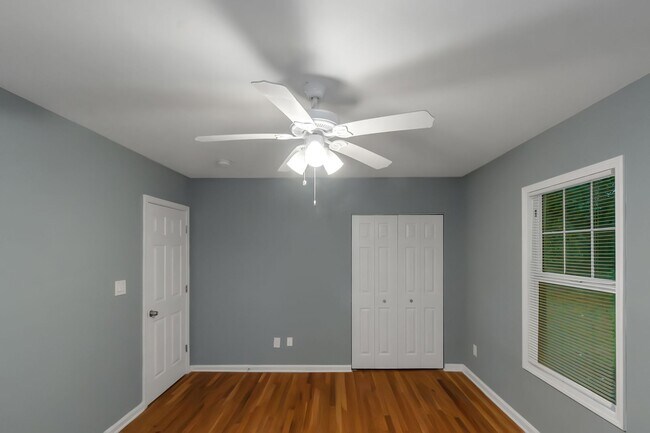 Building Photo - WELCOME HOME!