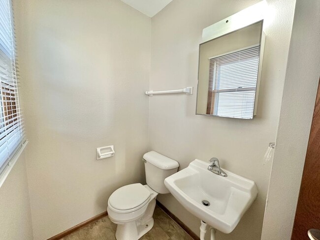 Building Photo - 5828-5830 North 76th Street