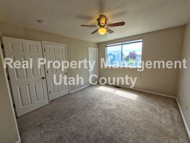 Building Photo - 510 E 300 S