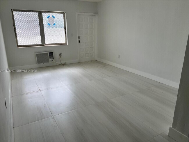 Building Photo - 944 Meridian Ave