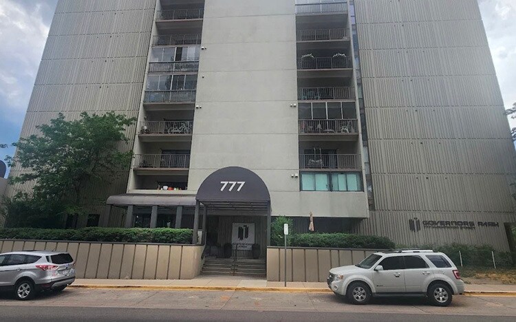 Building Photo - 777 N Washington St