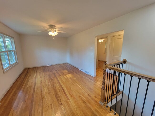 Building Photo - 209 Wayland St