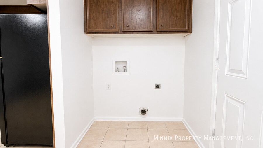 Building Photo - 7306 Avenue W