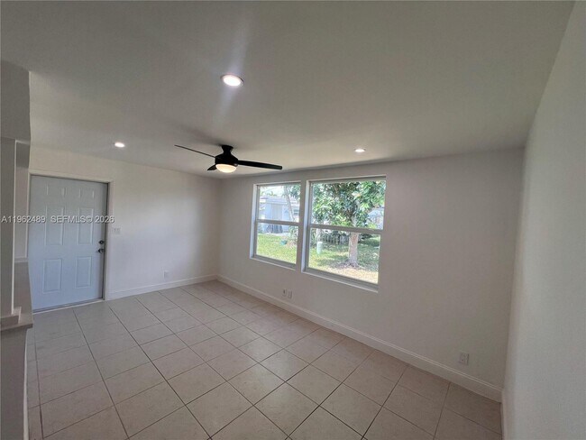 Building Photo - 7313 NW 57th Ct