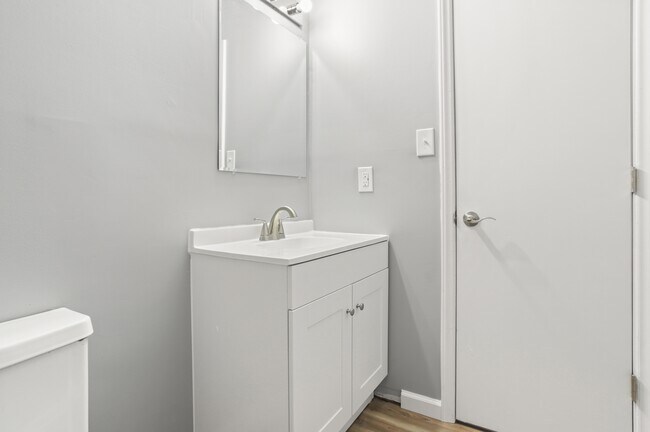 Building Photo - 2600 Mallard Ct