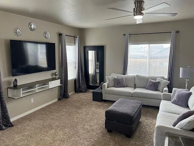 Building Photo - 7691 Barraport Dr