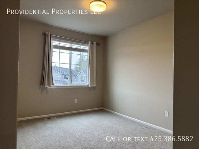 Building Photo - 12819 192nd Pl E