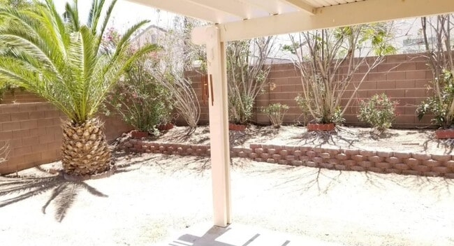 Building Photo - 8109 Chiltern Ave