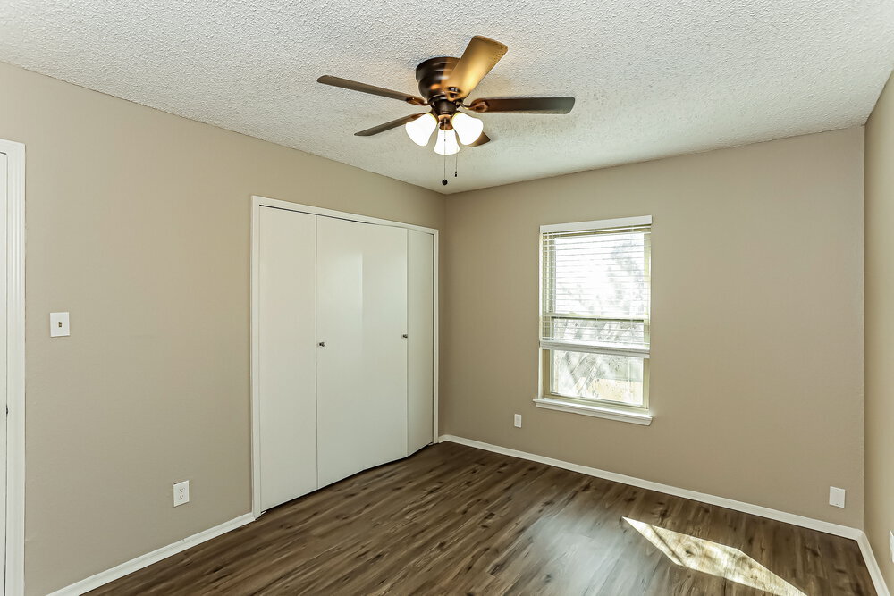 Building Photo - 511 Rosewood Ln