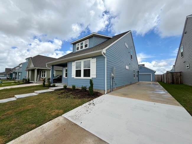 Building Photo - 207 Cherry Blossom Ln