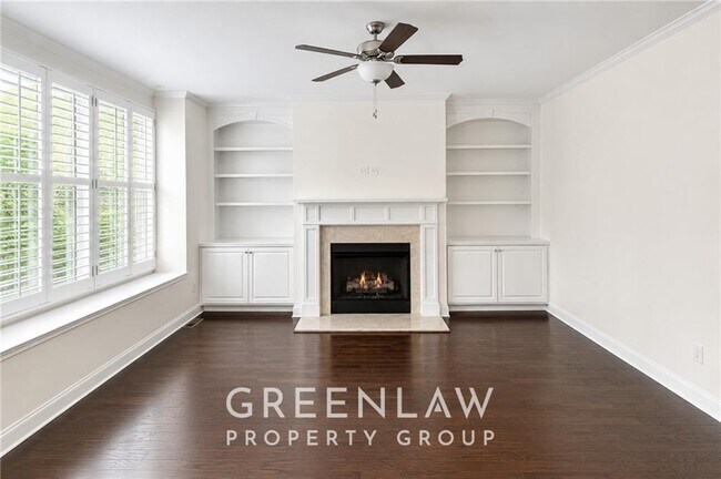 Building Photo - 7403 Lowery Oak Dr