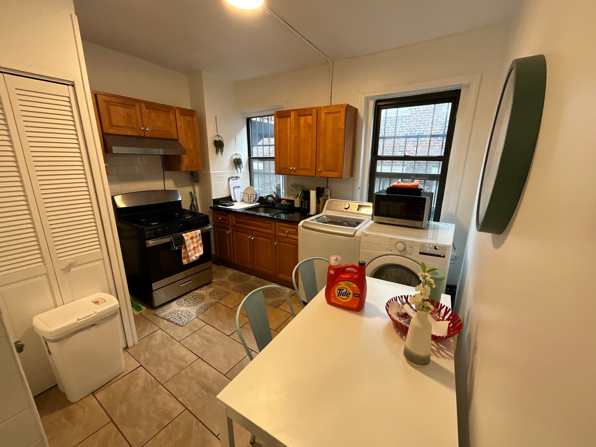 Building Photo - 871 Harrison Ave