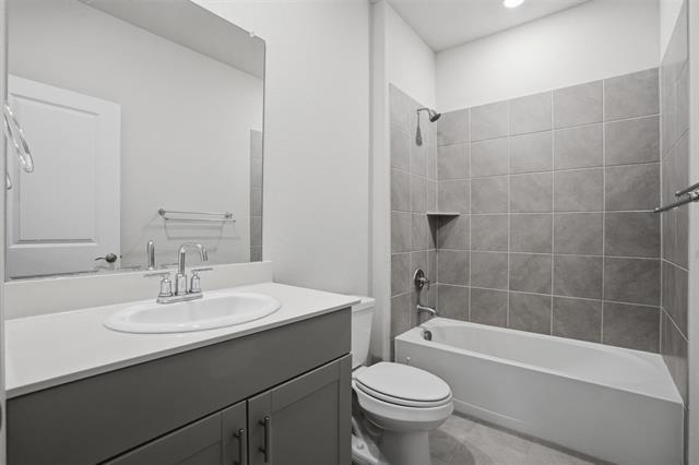 Building Photo - 3253 Cumby Dr