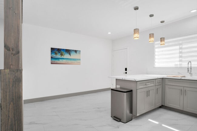 Building Photo - 27001 Calle Juanita