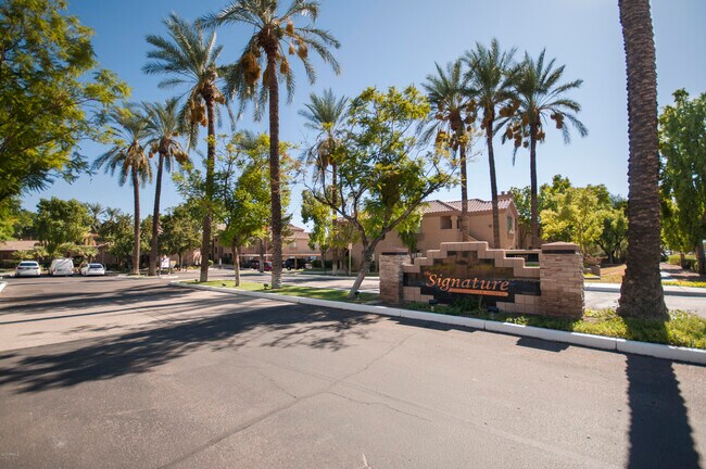 Building Photo - 15095 N Thompson Peak Pkwy