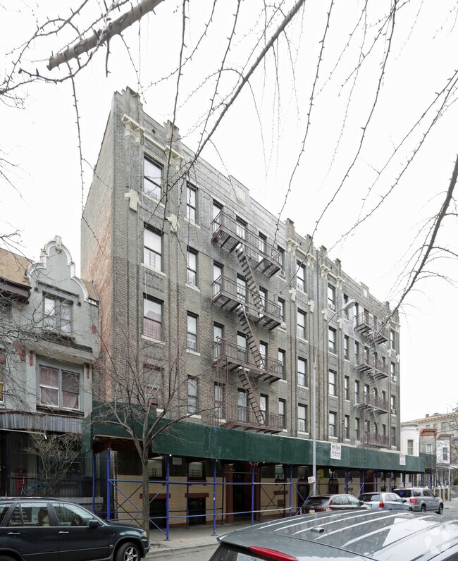 Building Photo - 2773-2779 Briggs Ave