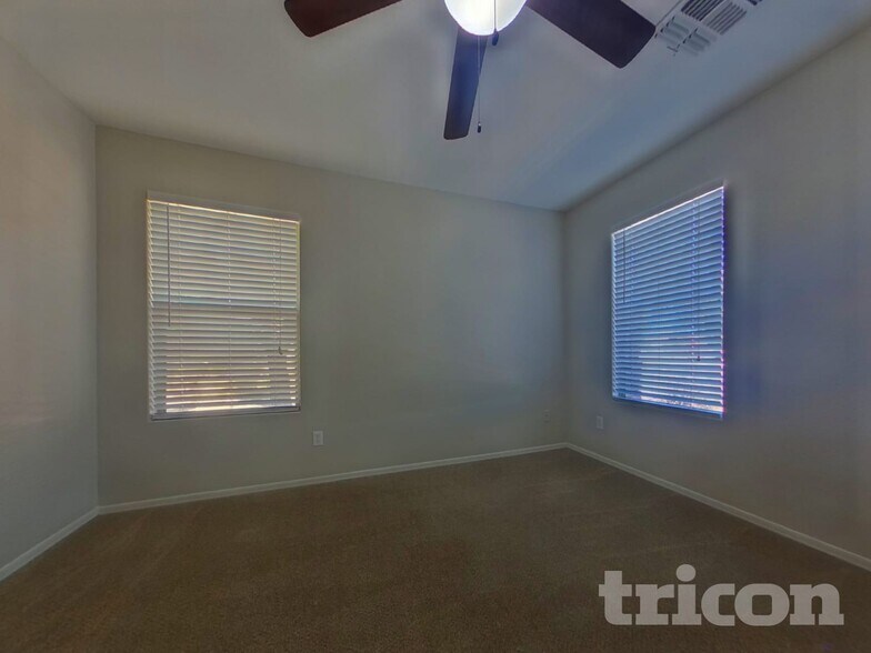 Building Photo - 7448 S Horizon Ct