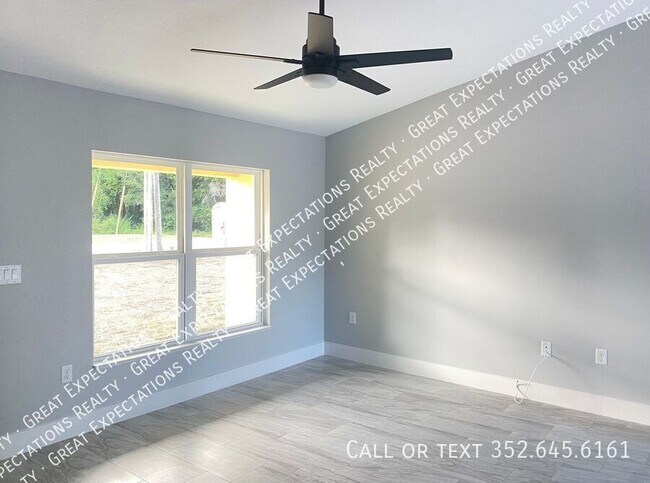 Building Photo - 13679 SE 52nd Ct