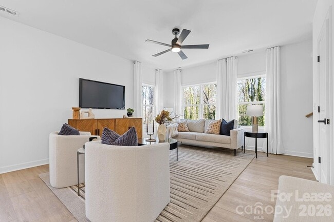 Building Photo - 3820 Odom Wy