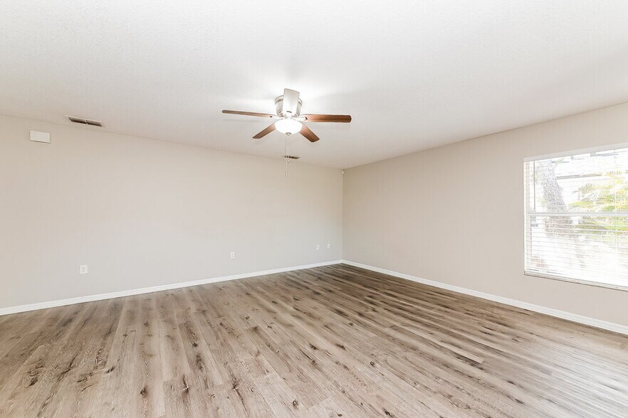 Building Photo - 1316 Bayou Pass Dr