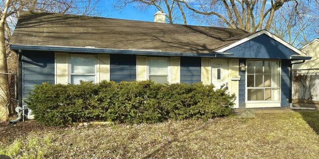 Primary Photo - Beautiful Three Bedroom Single Family Home...