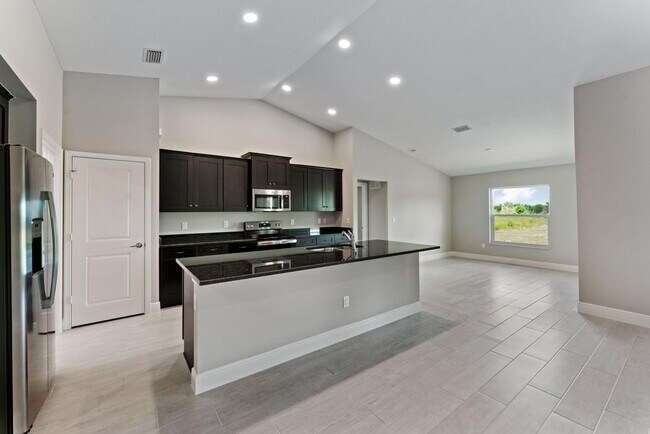 Building Photo - 20365 Marie Ct