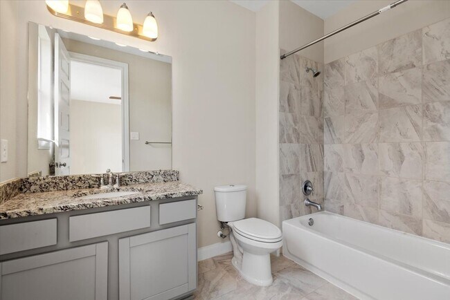 Building Photo - 4071 Northern Spruce Dr