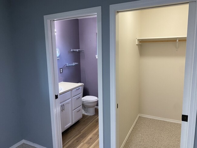 Building Photo - 348 Cockle St SW