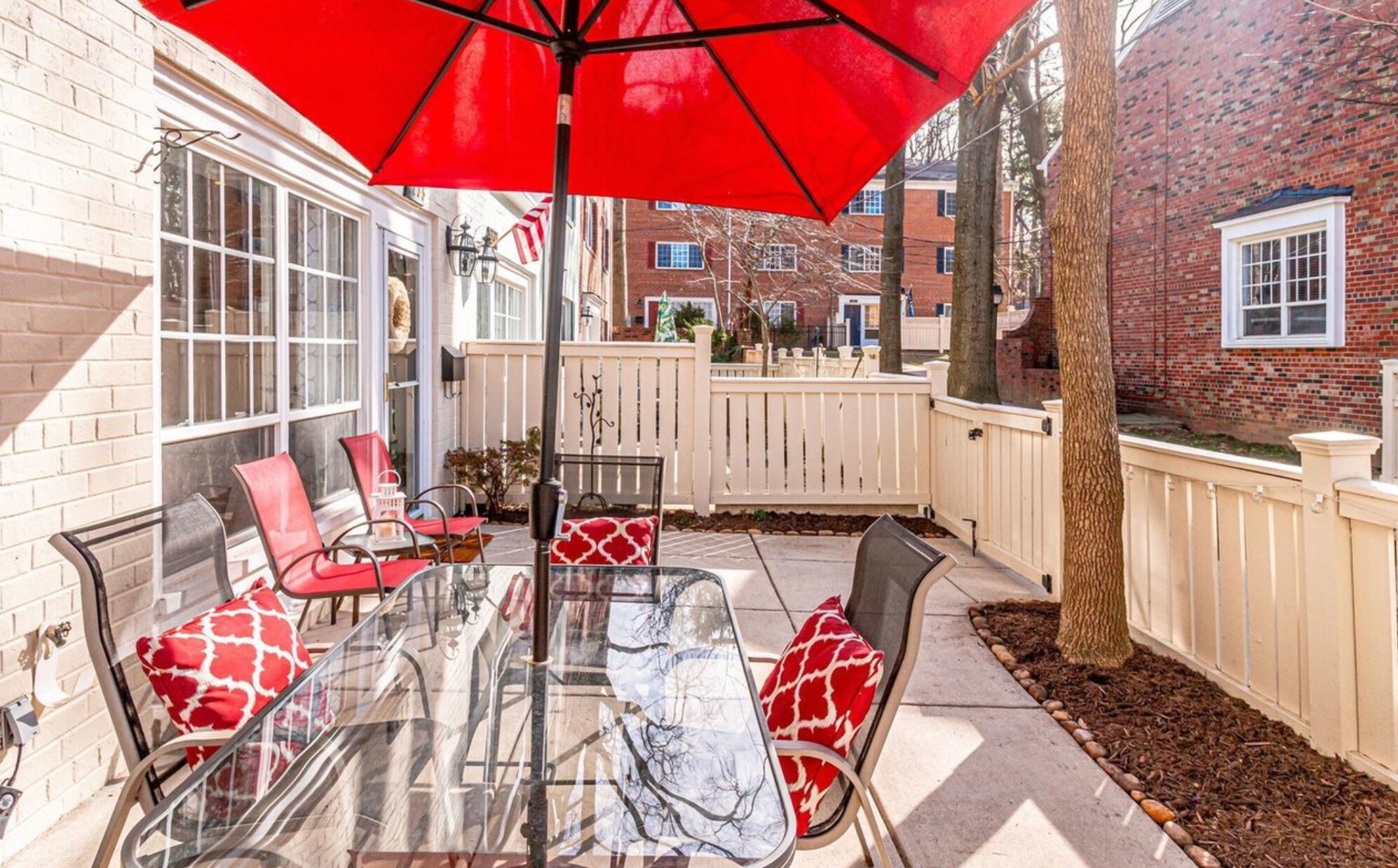 Building Photo - 1295 N Van Dorn St