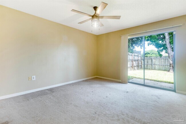 Building Photo - 1711 Bennetts End