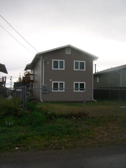 Building Photo - 1048 28th Ave