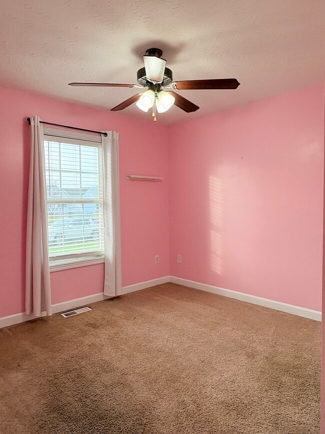 Building Photo - 567 Aries Ct