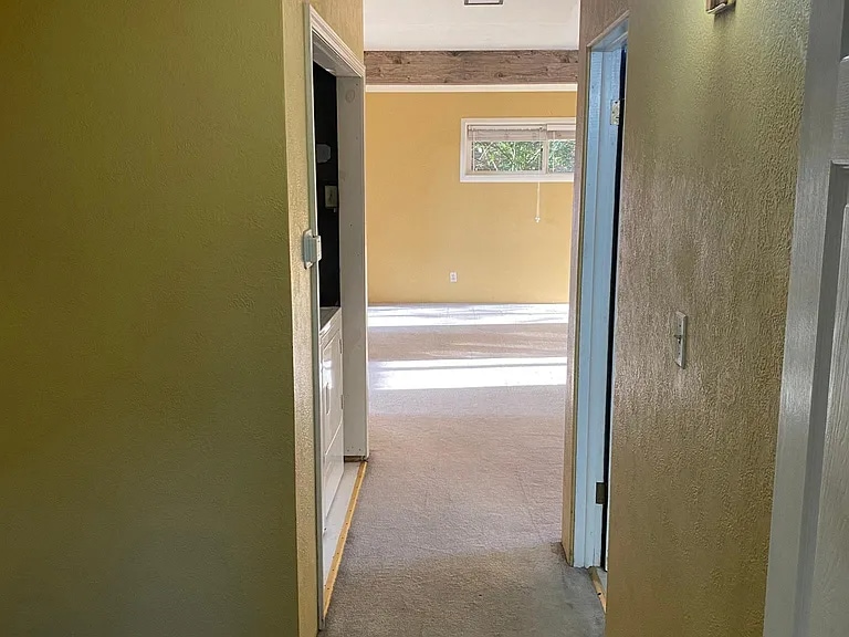 Building Photo - 609 N Sprigg St