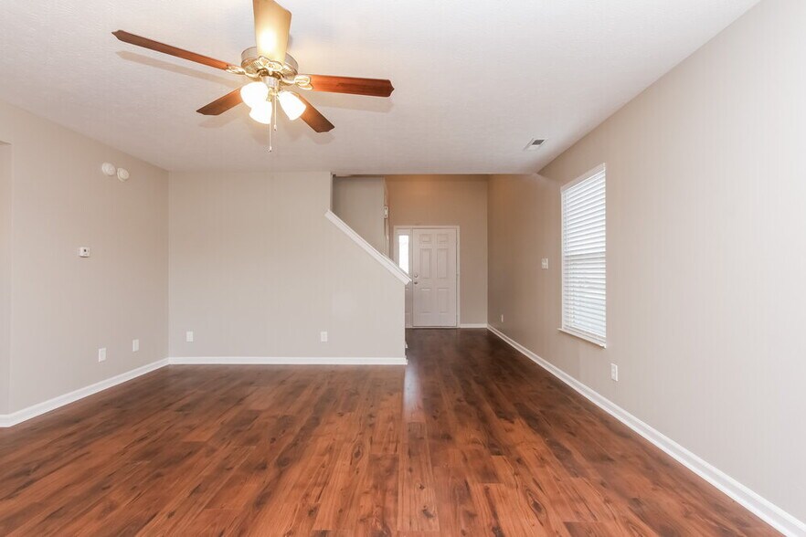 Building Photo - 8047 Twin River Dr