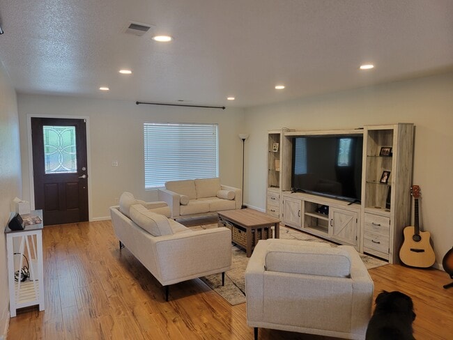 Building Photo - 7965 Campground Dr