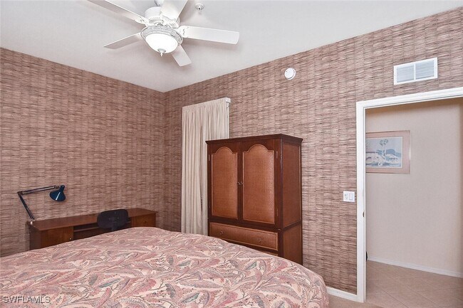 Building Photo - 3830 Sawgrass Way