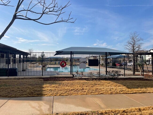 Building Photo - 2340 Pecan Island Dr