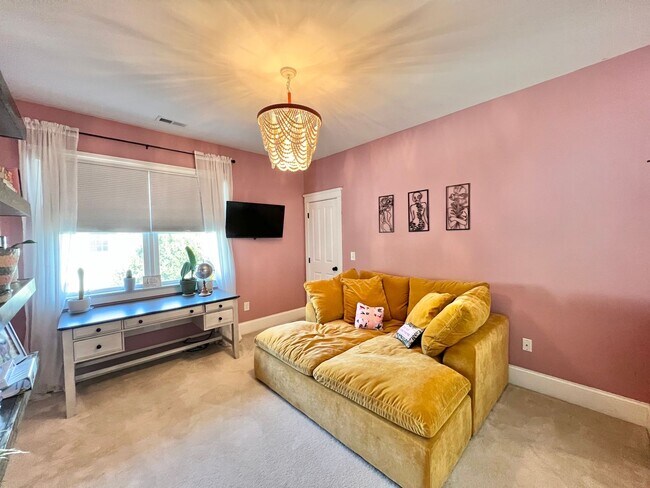 Building Photo - Gorgeous Custom Built 4BD, 3BA Holly Springs Home with Home Gym Setup and Fenced In Yard