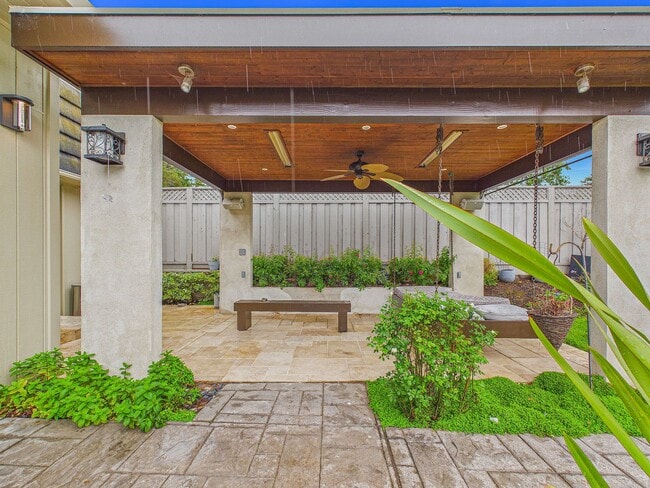Building Photo - Immaculate Menlo Park house for rent now! $9,100